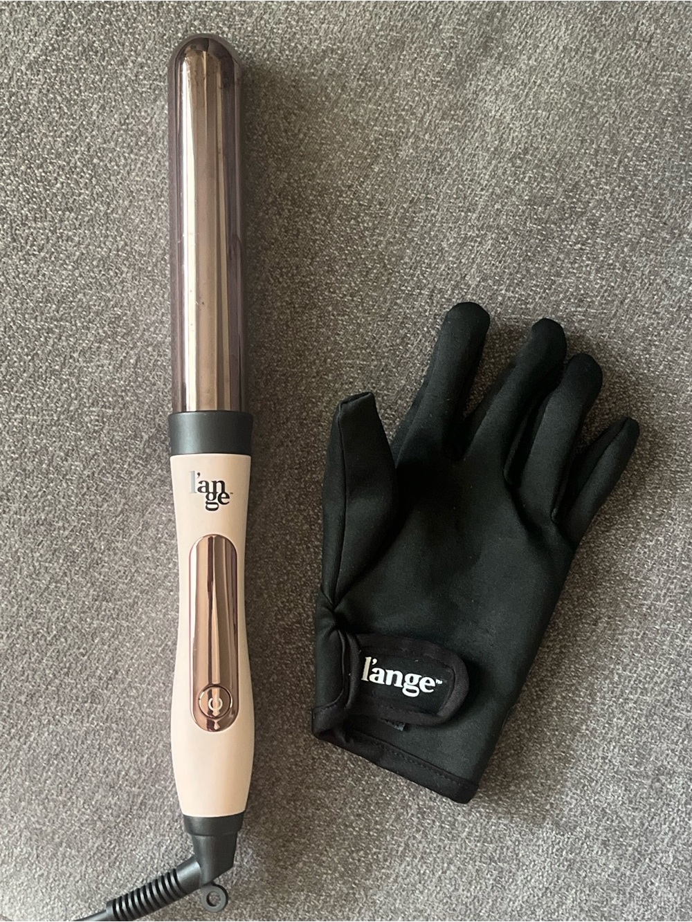 L’ange Titanium 1.25 Clip Free Barrel Curling Wand Versatile Waves - Picture 2 of 3
